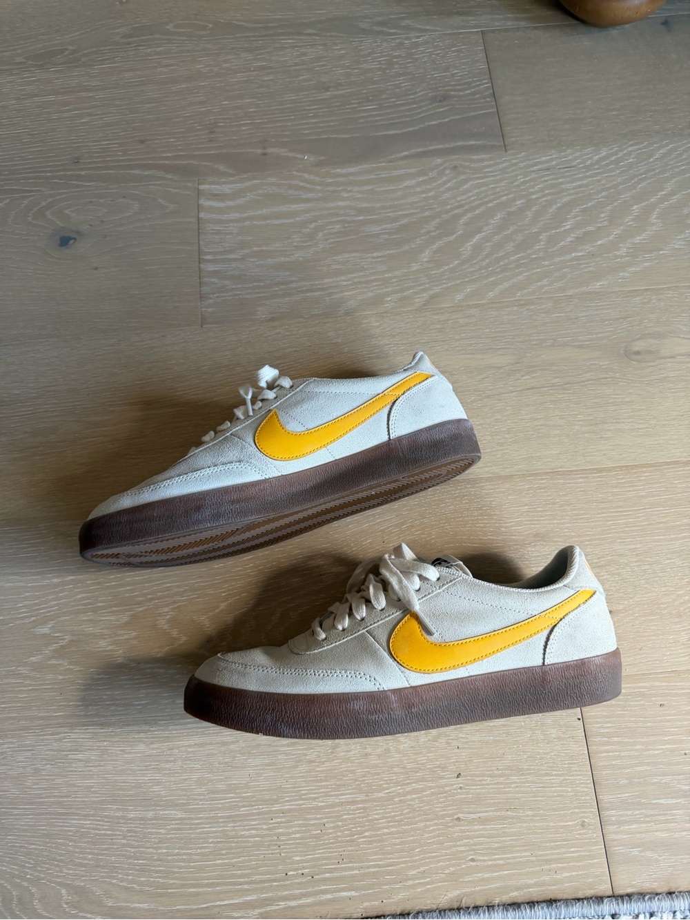Nike Men's Killshot Casual White Suede Sneakers with Yellow Accent